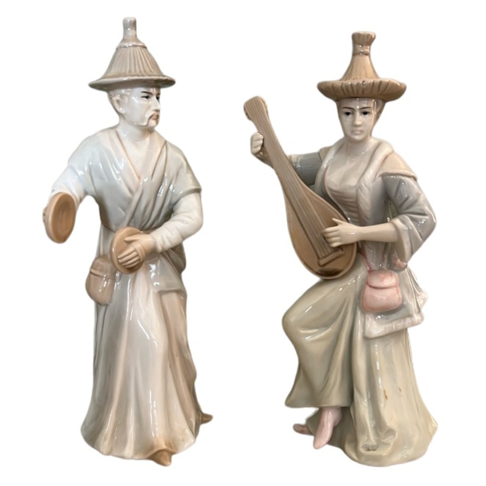 VINTAGE TOYO PORCELAIN JAPAN ASIAN COUPLE PLAYING MUSICAL INSTRUMENTS